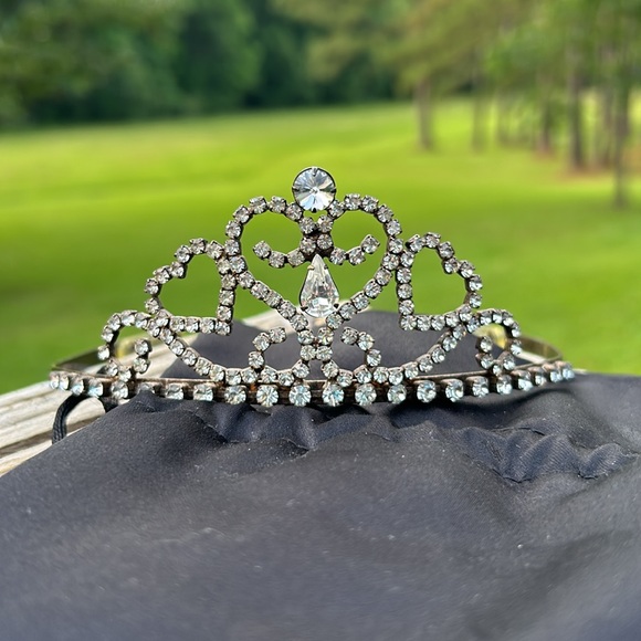 👑RARE HTF Vintage Victorias Secret “Miss Sexy Little Thing” Tiara w/Satin Bag - Picture 5 of 16